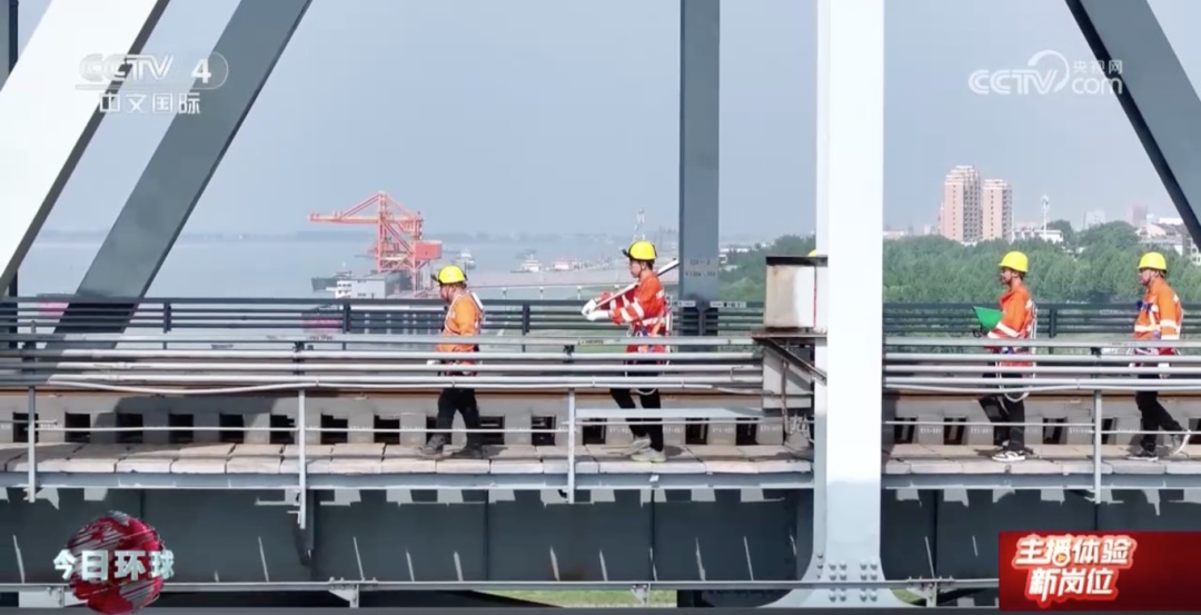 “高空起舞” 主播体验桥梁工硬核日常
