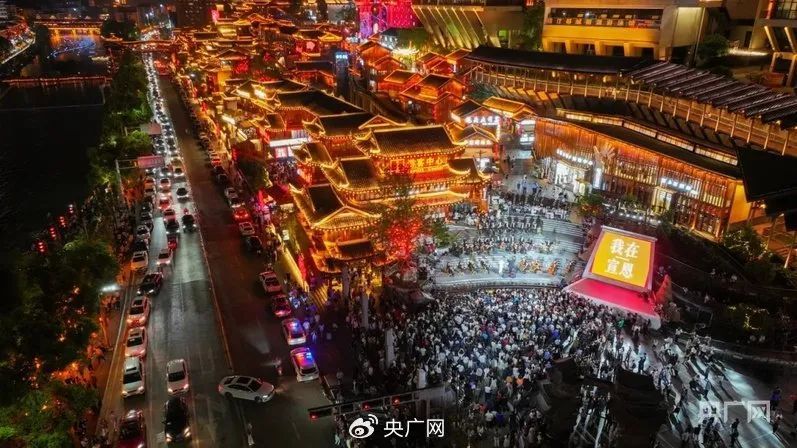 文旅局局长回应“游客住家里”
