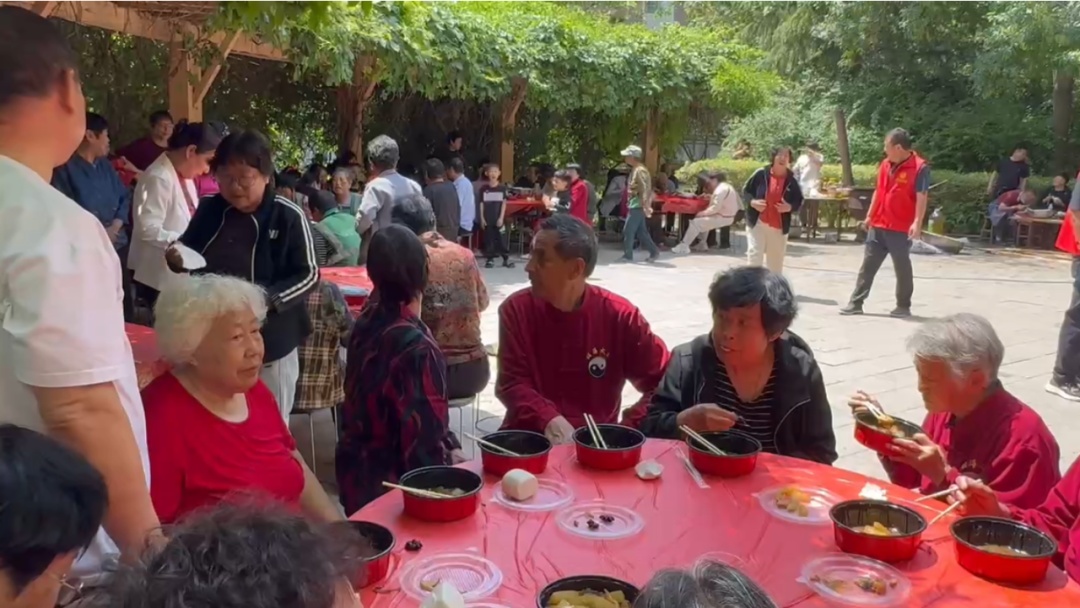 五一假期,河北多地“花式宠客”暖人心! 五一假期,河北多地“花式宠客”暖人心!