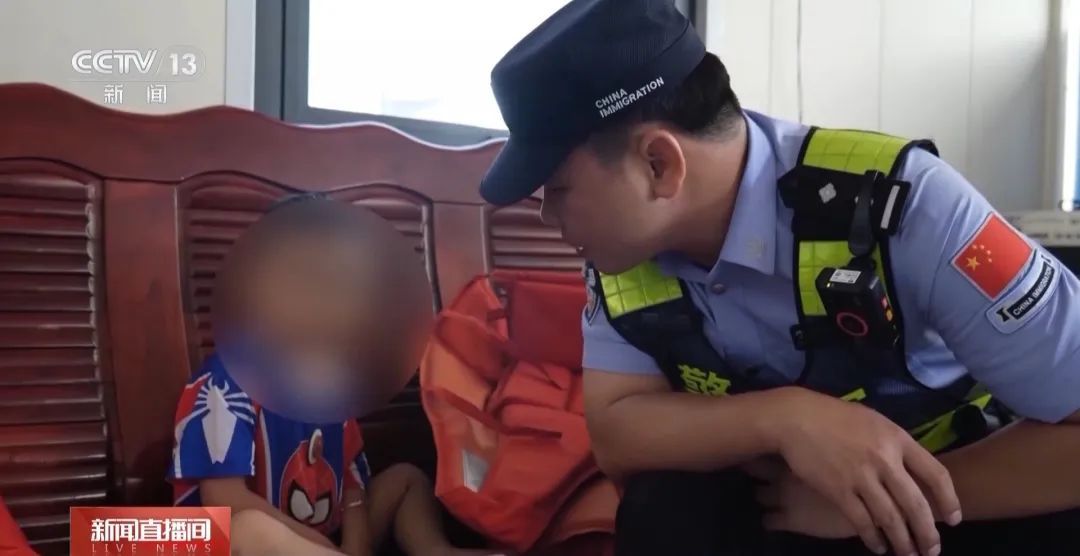 民警在一景区3天内找回25名走失儿童