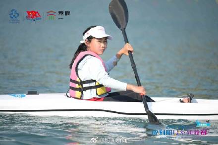 成都9岁女生获皮划艇U12三项冠军 成都9岁女生获皮划艇U12三项冠军