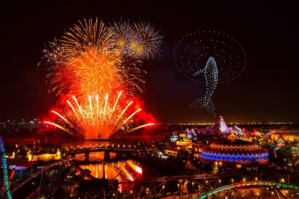 演出场次破纪录、入境游导游档期忙,上海文旅商“热力”拉满 演出场次破纪录、入境游导游档期忙,上海文旅商“热力”拉满