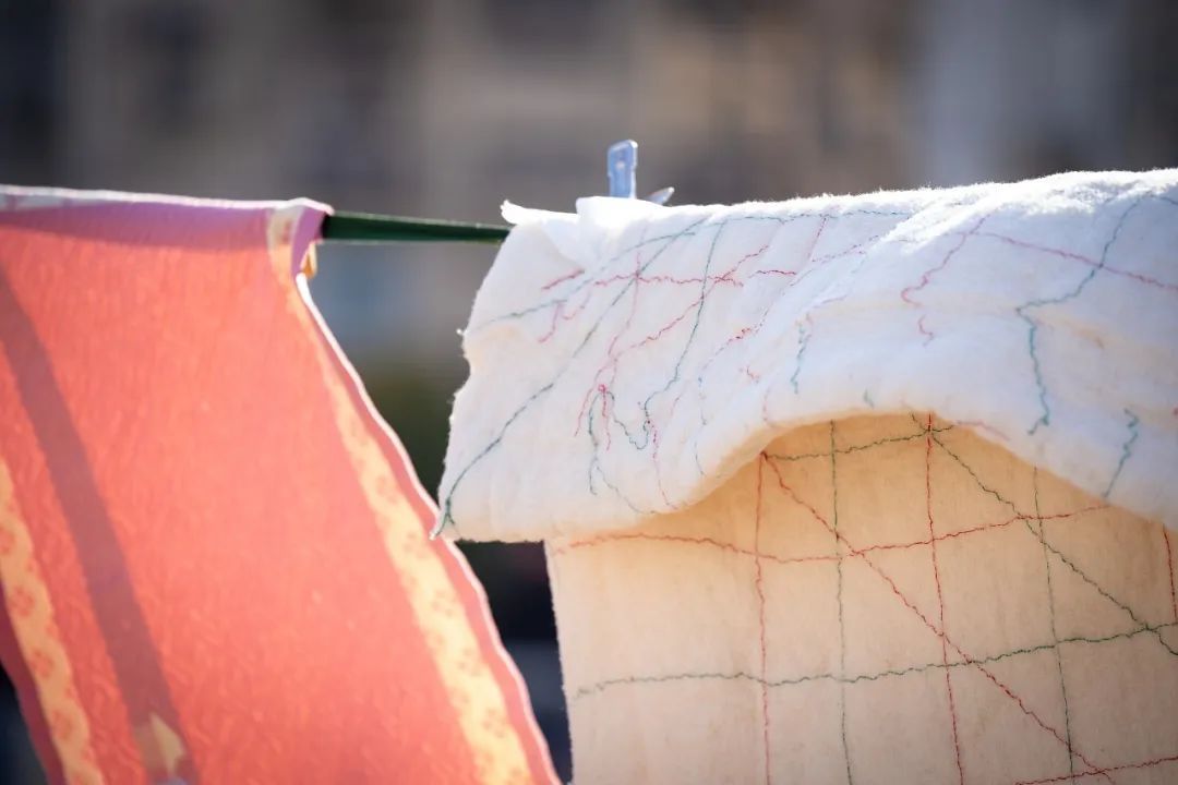 告诉你一个晒被子的最佳方式! 告诉你一个晒被子的最佳方式!