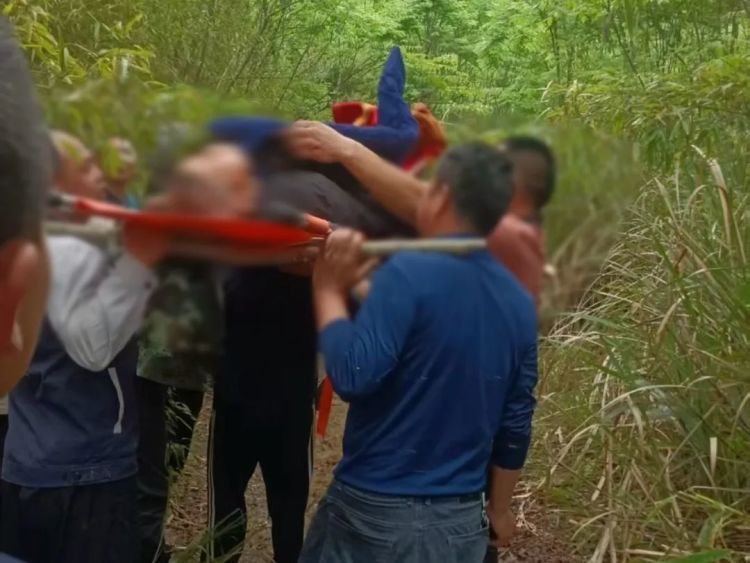 历经50小时!深山救援! 历经50小时!深山救援!