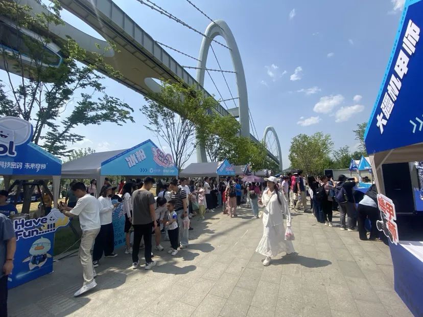 武汉这个网红打卡点,客流量连创新高 武汉这个网红打卡点,客流量连创新高