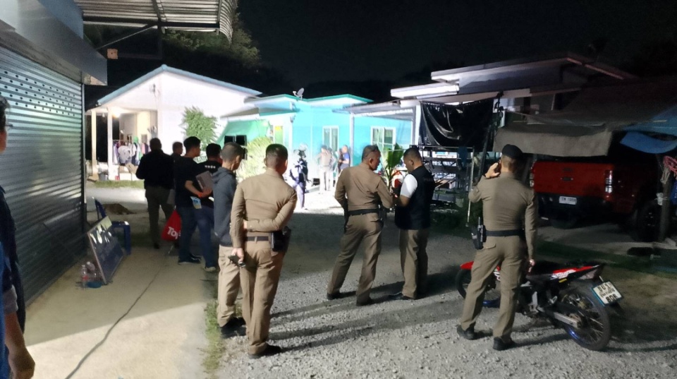 51岁泰国女子死在出租屋，前男友砍8刀，不满她生前脚踏6条船