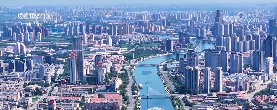 “五一”假期入境游表现亮眼 “签”引力+文化魅力成功“圈粉”外国游客