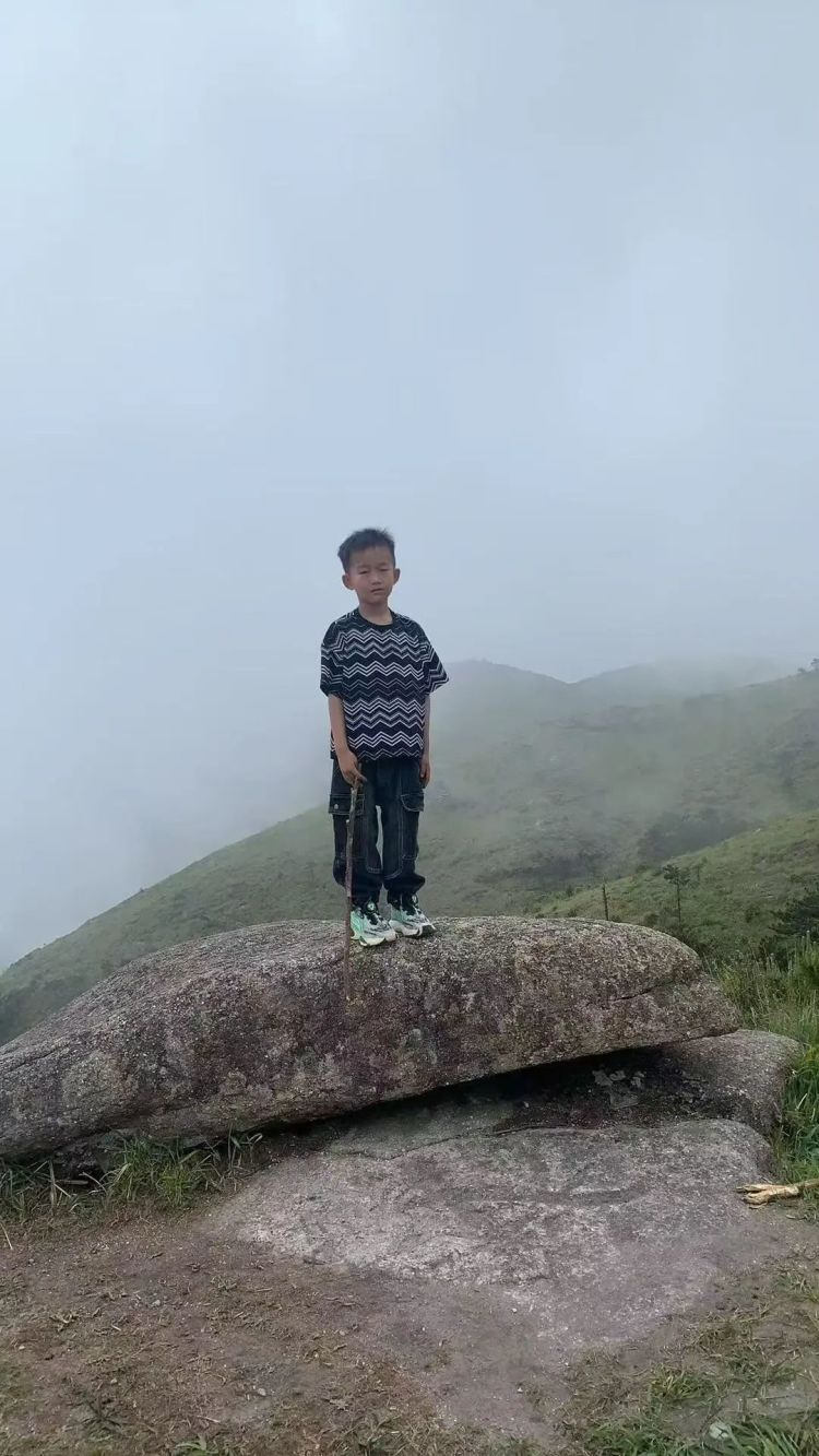 紧急寻人！福建8岁男童在1800米山顶已失踪超40小时！