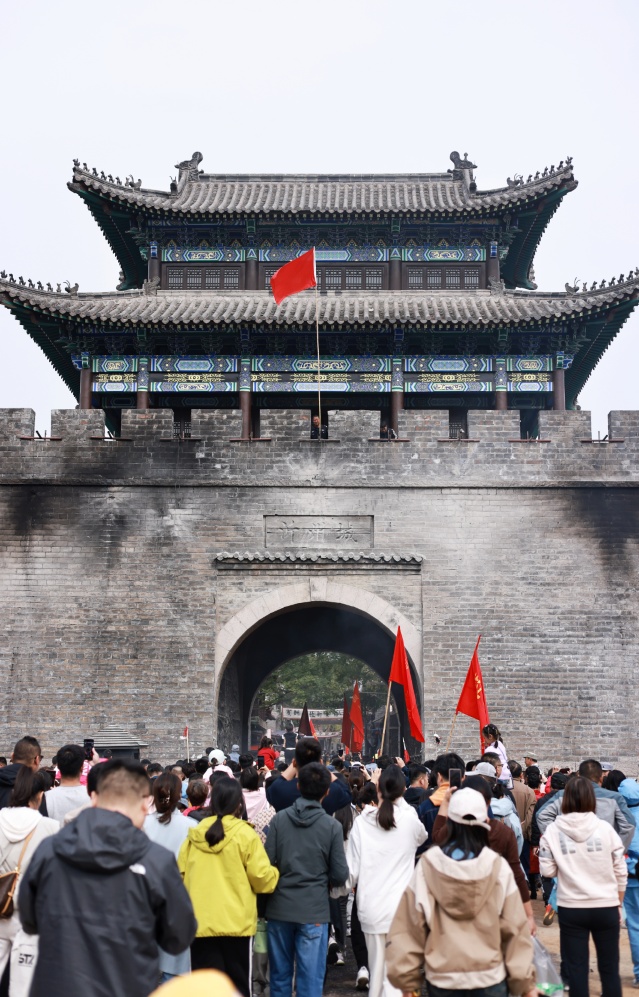 五一假期突然爆火！网友：我怕收不住手...