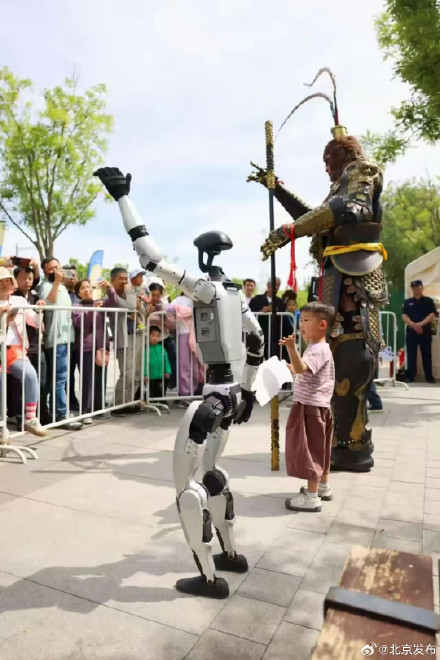 “五一”假期，北京931.83万人次逛公园，郊野游同比增5.63%