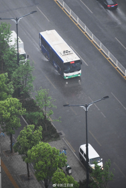 明晚到后天武汉局地暴雨