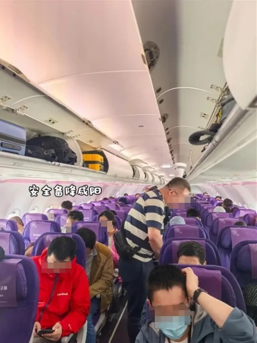 上海飞银川客机触地2秒内复飞,亲历者:身边的人都在尖叫,很多人都吐了…… 上海飞银川客机触地2秒内复飞,亲历者:身边的人都在尖叫,很多人都吐了……