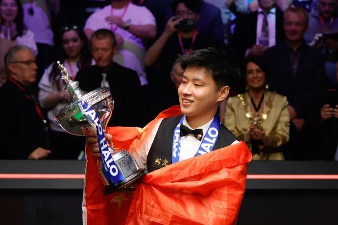 中国首位、亚洲首位!赵心童夺冠!奥沙利文点赞,丁俊晖、孙红雷祝贺 中国首位、亚洲首位!赵心童夺冠!奥沙利文点赞,丁俊晖、孙红雷祝贺