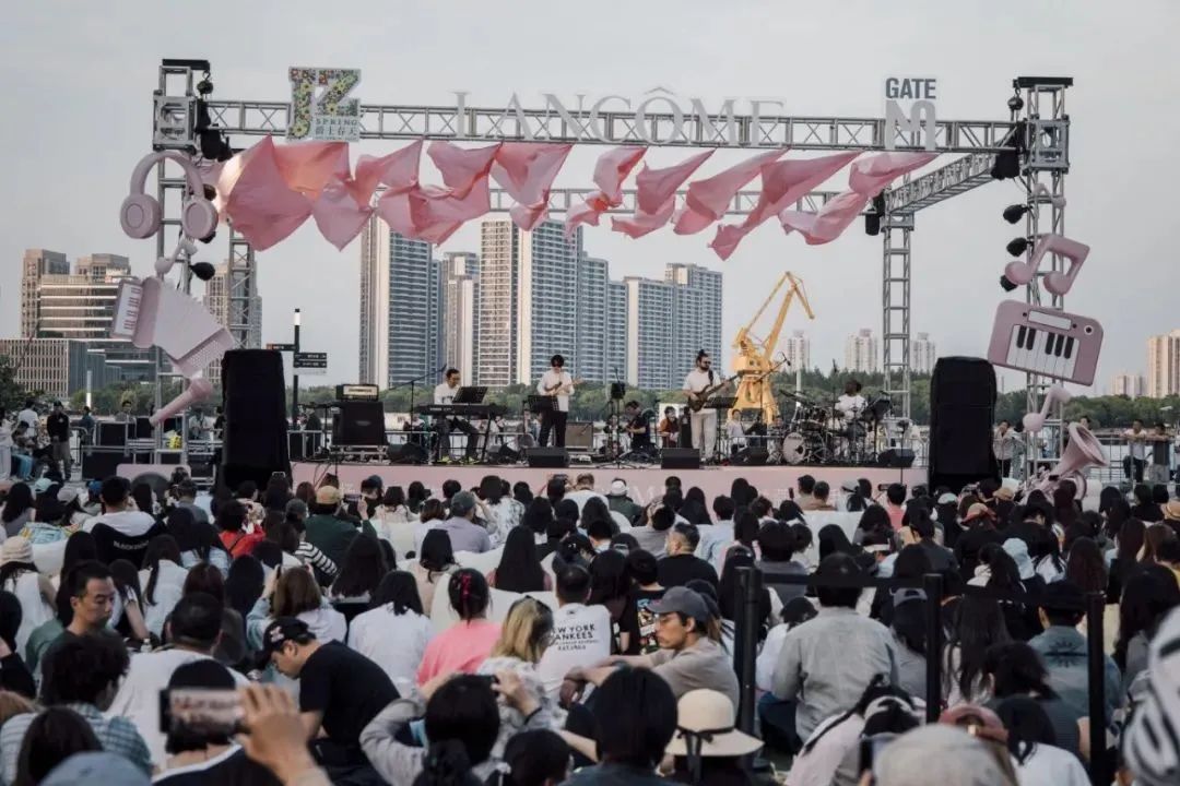“五一”假期，上海共接待游客1650.06万人次