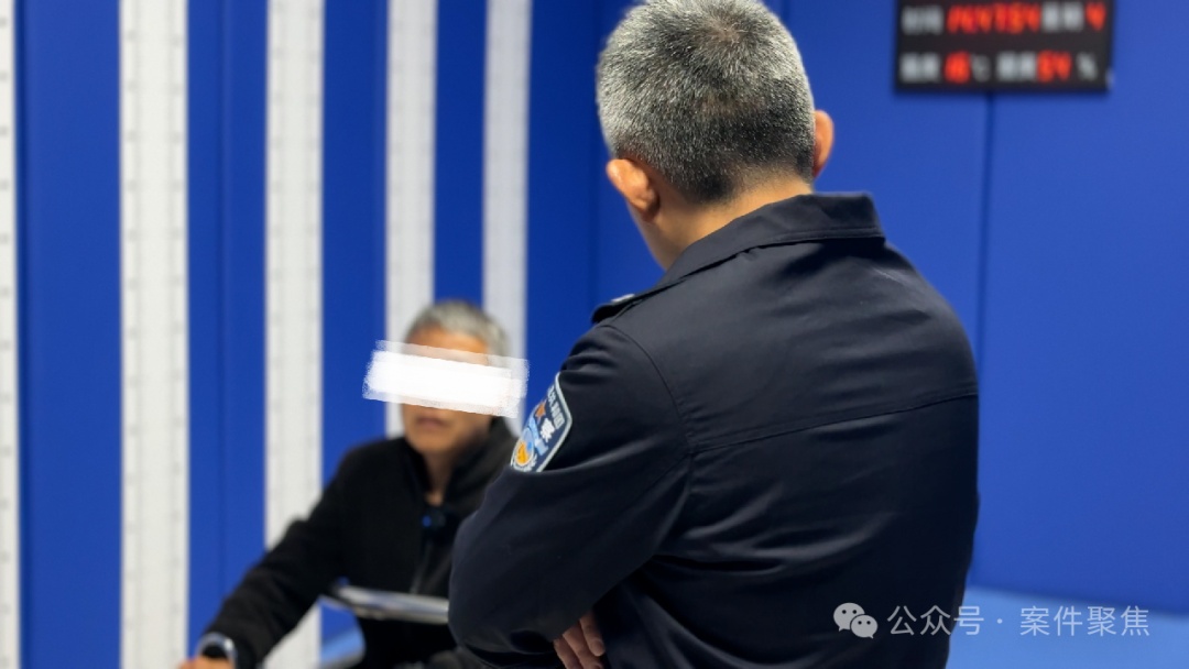 全家吸血！哥哥因工伤瘫痪惨死破旧老宅，弟弟每月冒领工伤金，还用赔偿款买豪车