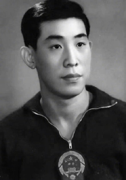 中国足坛名宿张坤岳逝世