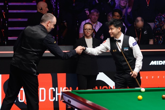 斯诺克世锦赛赵心童夺冠,同场对手威廉姆斯发声:我对赵心童只有钦佩 斯诺克世锦赛赵心童夺冠,同场对手威廉姆斯发声:我对赵心童只有钦佩