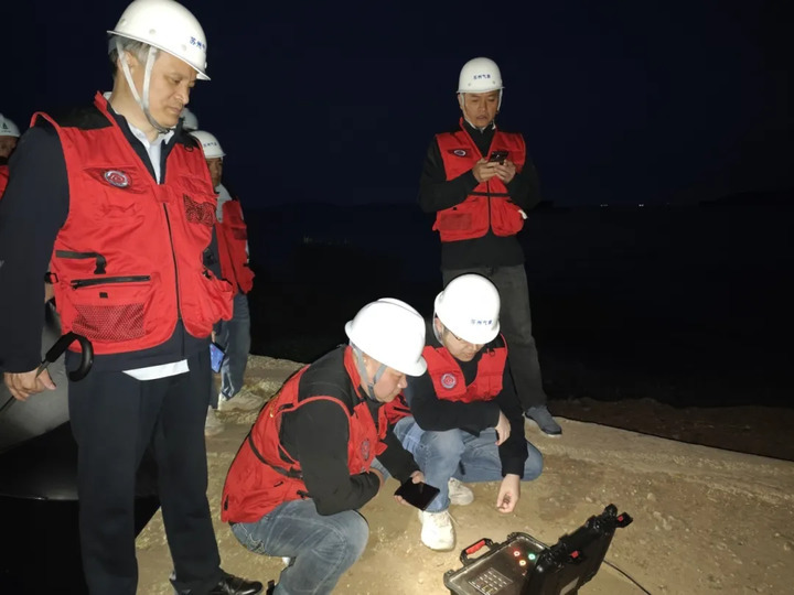 江苏多地气象部门发射人工增雨火箭弹 江苏多地气象部门发射人工增雨火箭弹