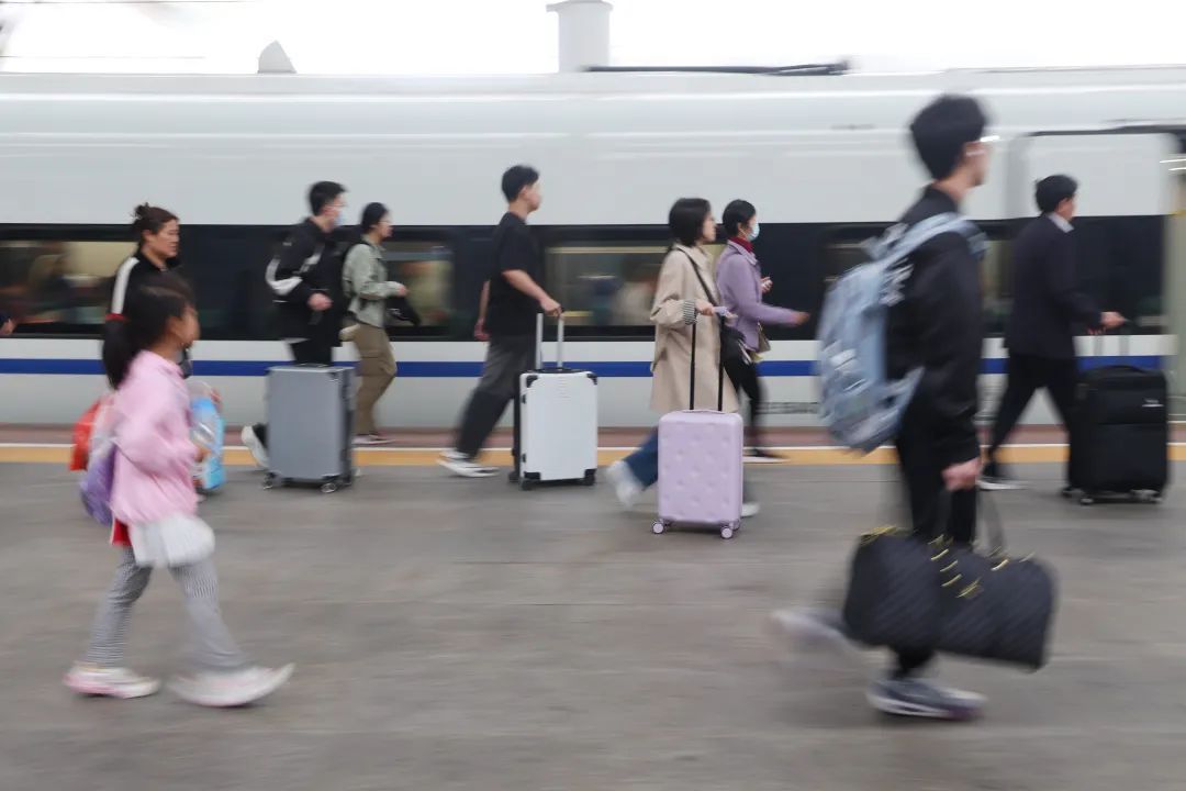 超14亿人次出行!这个“五一”,玩出新花样 超14亿人次出行!这个“五一”,玩出新花样