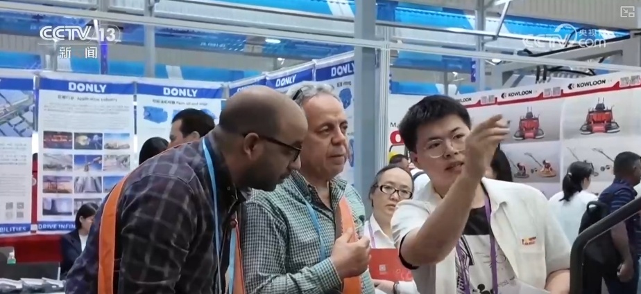火热数据彰显“吸引力”！透过热闹“广交会生意”看中国外贸强劲活力