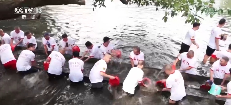 “划”出千万级“大产业”，四季皆火！传统龙舟制造技艺释放经济新活力