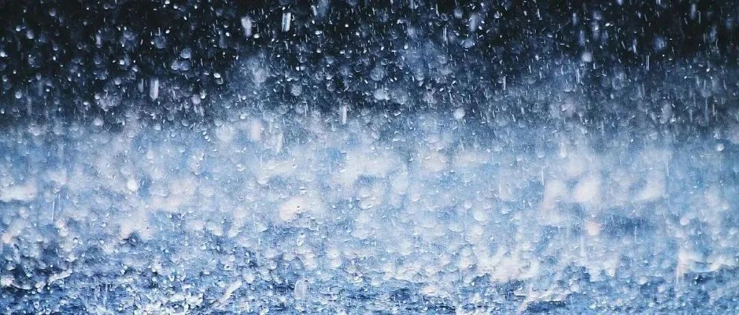 雷阵雨+中到大雨,即将抵达南京 雷阵雨+中到大雨,即将抵达南京