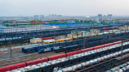 铁路五一假期运输圆满收官客货运输两旺 多项运输指标创历史新高