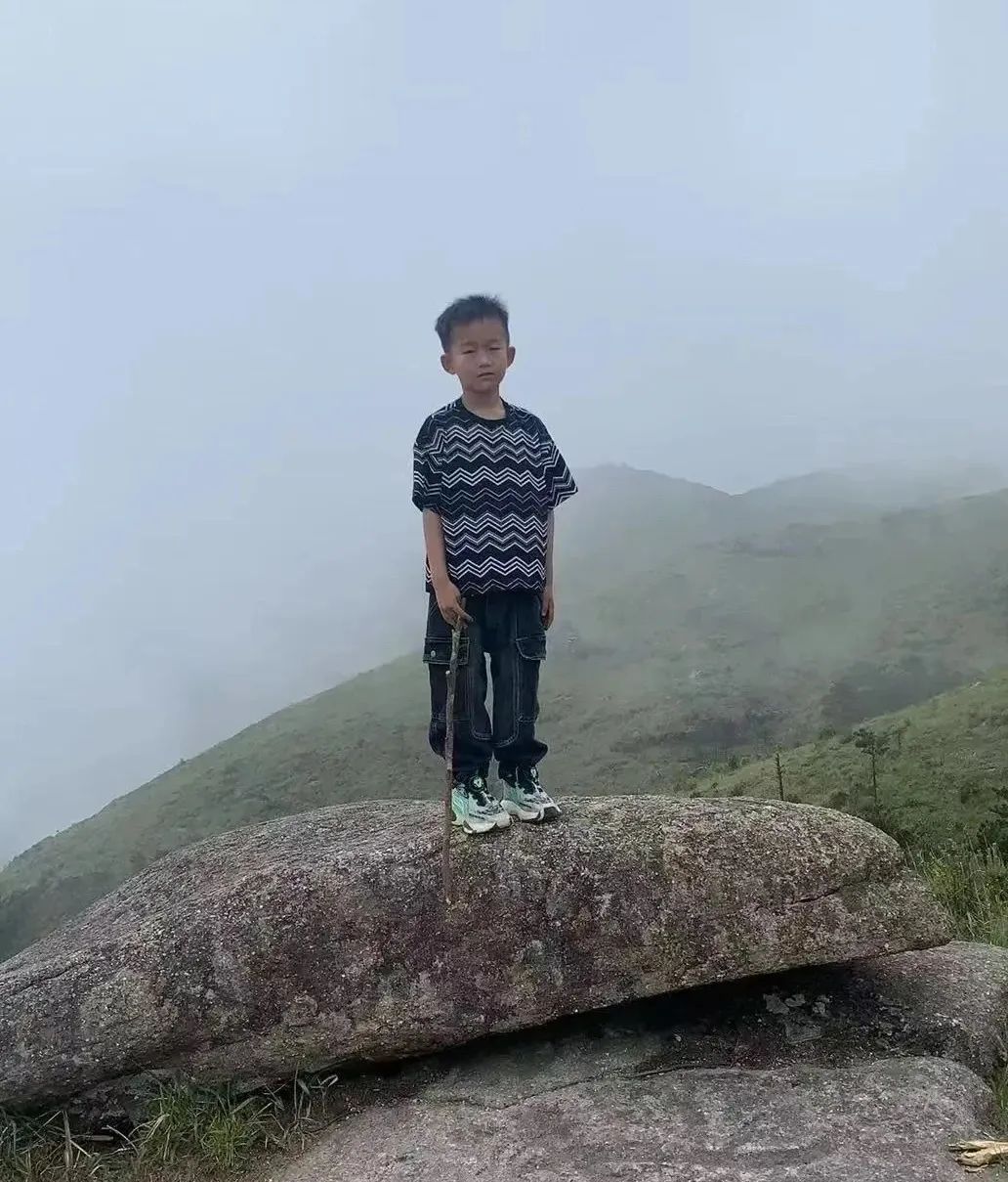 福建8岁男童山中失踪超60小时！消防等力量持续搜救中