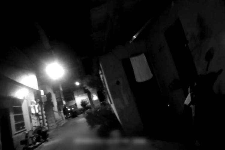 女子为挽回前男友报假警称“遭抢劫”：以为报假警能逼他关心自己