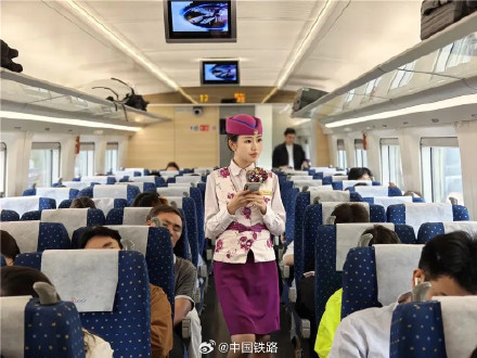 铁路五一假期运输圆满收官客货运输两旺 多项运输指标创历史新高