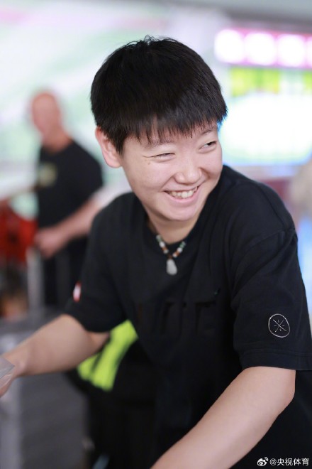 母爱支撑孙颖莎梦想飞翔 母爱支撑孙颖莎梦想飞翔