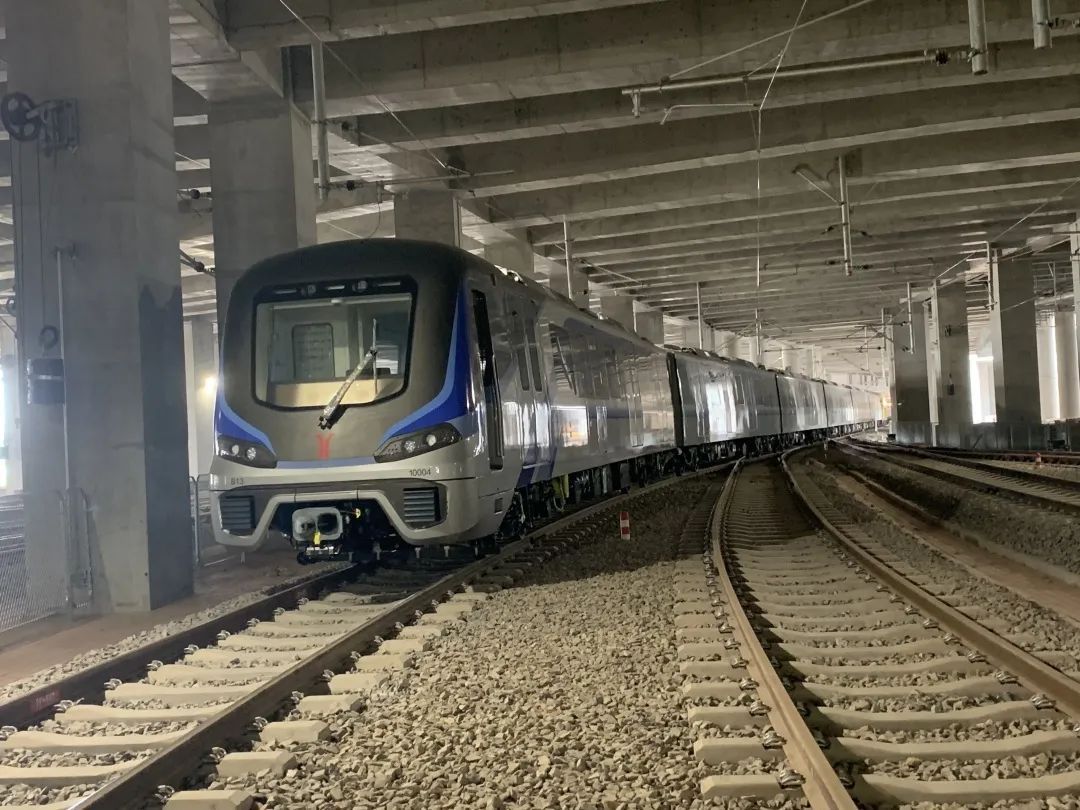 广州地铁十号线和十二号线东、西段列车全部到货，有望年中通车