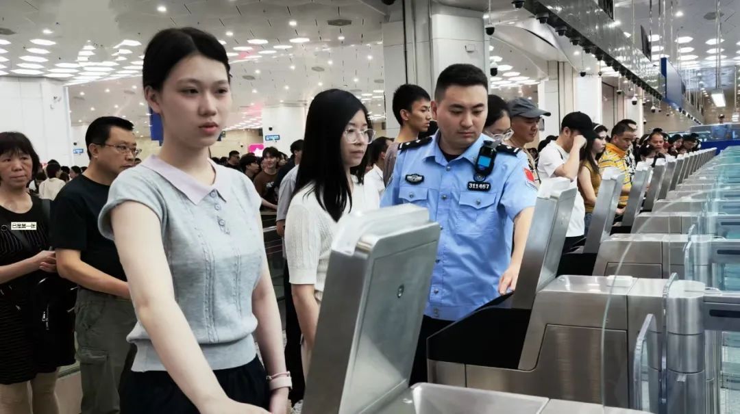 超1000万人次！刷新历史最快纪录