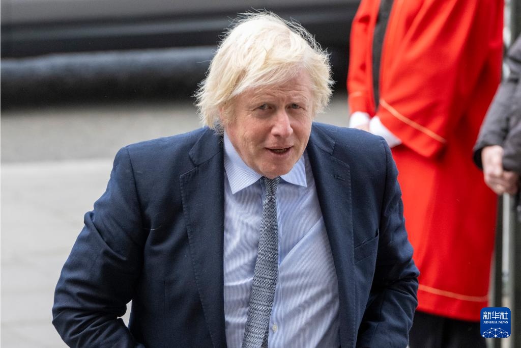 英国威斯敏斯特教堂举行感恩仪式纪念二战胜利80周年