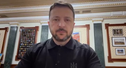 泽连斯基与特朗普通话讨论停火事宜 泽连斯基与特朗普通话讨论停火事宜