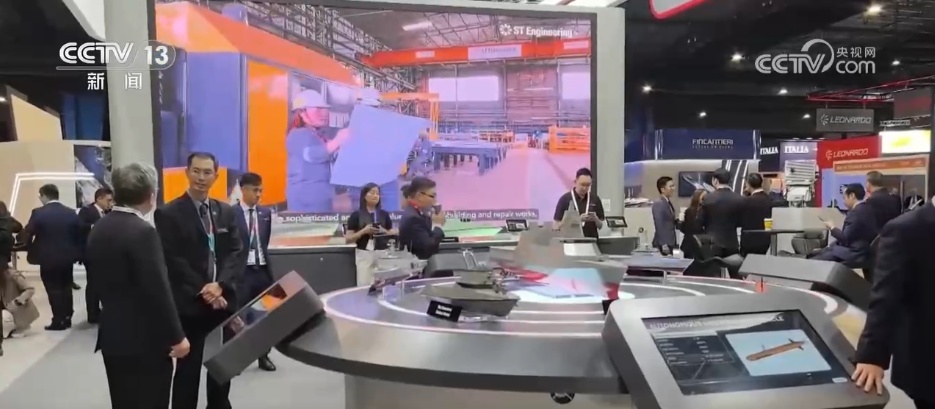 战舰“新青年”许昌舰亮相亚洲国际海防展 展现中国海军强大实力