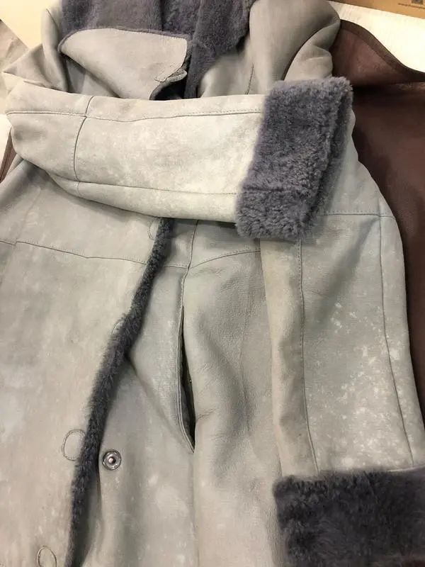 惊呆！8万元阿玛尼皮衣，干洗后布满白斑！消费者维权五年，证物离奇消失→