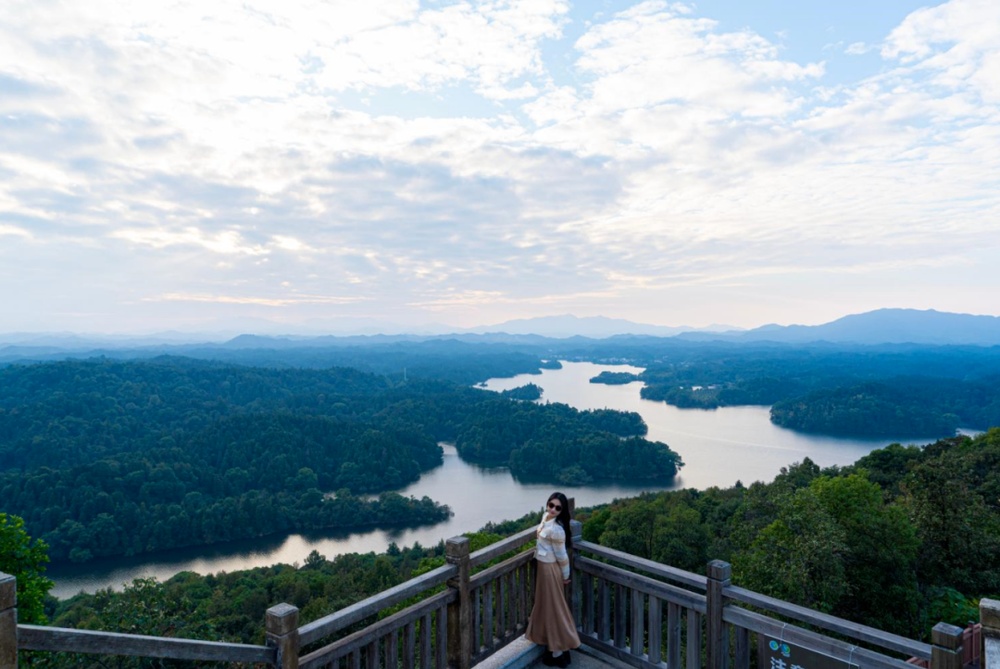 哪个景区这么“出片”啊?还能遇见“欢天喜地七仙女”? 哪个景区这么“出片”啊?还能遇见“欢天喜地七仙女”?