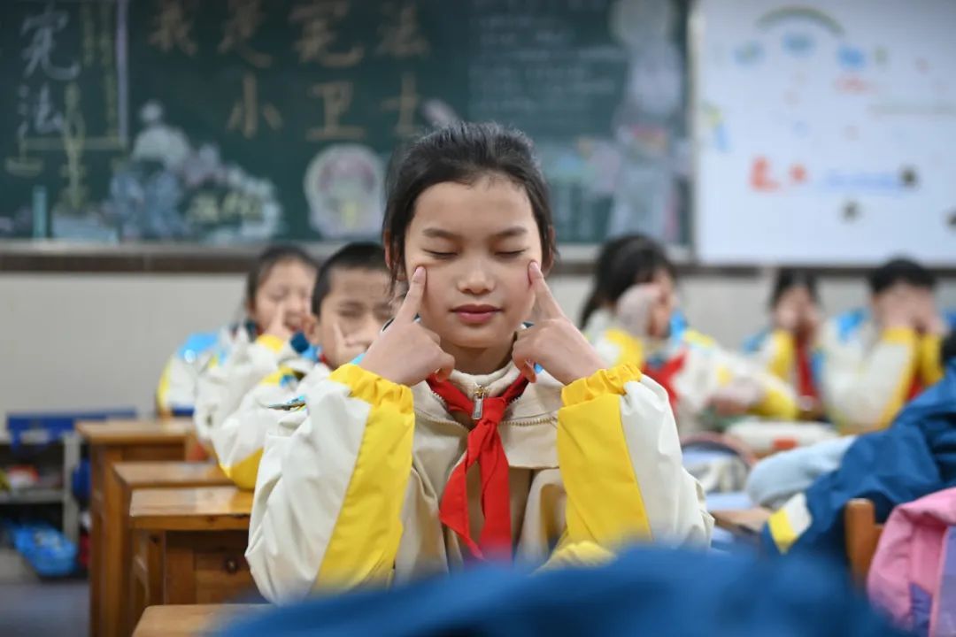 今年学校体育卫生艺术工作怎么干？