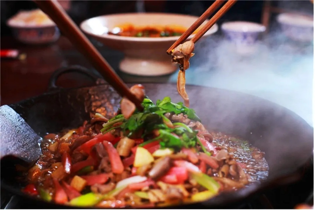 重庆⇋黔江1小时！这份美食美景攻略快收好→