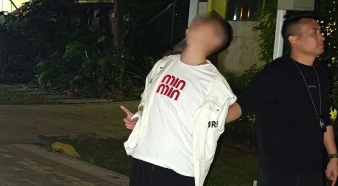 16楼“飞”出电竞椅！原因查明→