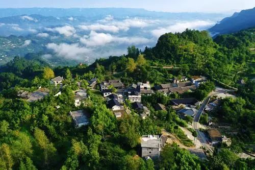 重庆⇋黔江1小时！这份美食美景攻略快收好→