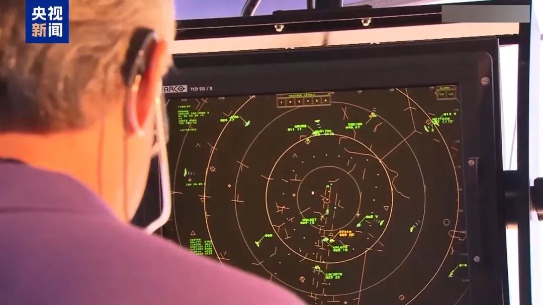 塔台看不见飞机、交通部长滞留 看看美国航空系统乱象
