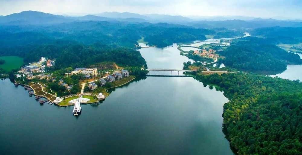 哪个景区这么“出片”啊?还能遇见“欢天喜地七仙女”? 哪个景区这么“出片”啊?还能遇见“欢天喜地七仙女”?