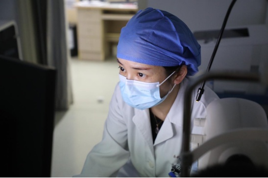 鸡皮疙瘩!女子眼部瘙痒,红肿溃烂!医生发现大量虫子!四类人群高发 鸡皮疙瘩!女子眼部瘙痒,红肿溃烂!医生发现大量虫子!四类人群高发