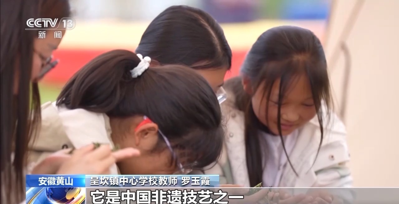 旅游中转地→“流量驿站” 高速服务区上演“变形记”