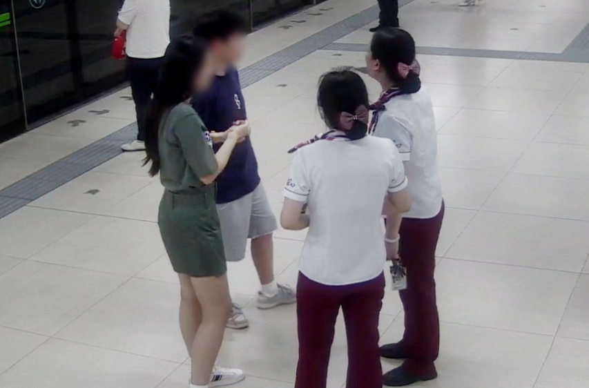 武汉地铁4号线惊险一幕，塑料袋立大功！医生提醒