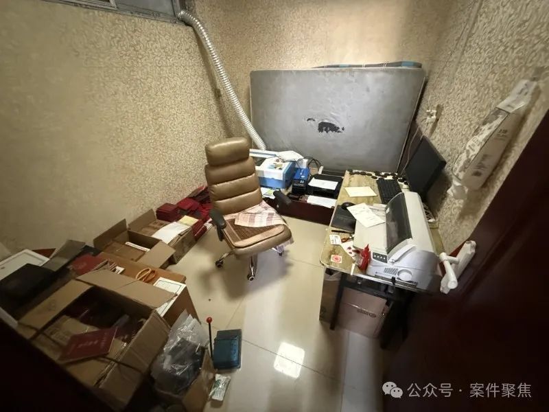 男子造假证赚2万多，却连身份证在哪办都不知道