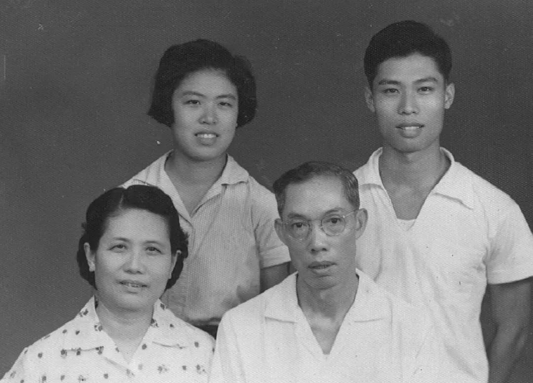“母亲这句话传到我耳朵里，我哭了”