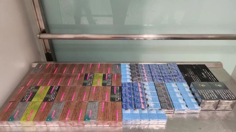 共计57条、11400支!北京大兴机场海关查获大量卷烟 共计57条、11400支!北京大兴机场海关查获大量卷烟